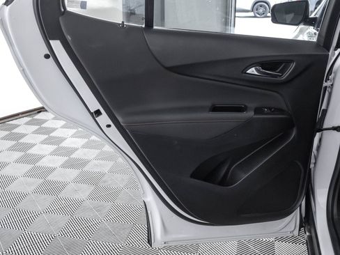 Used 2022 Chevrolet Equinox RS w/ RS Leather Package FWD image 38