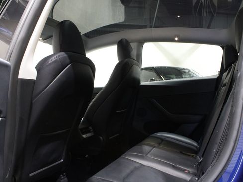 Used 2023 Tesla Model Y Long Range AWD/4WD image 15