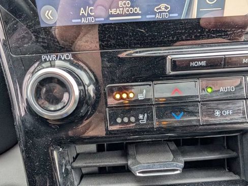 Used 2021 Toyota Highlander Platinum image 5