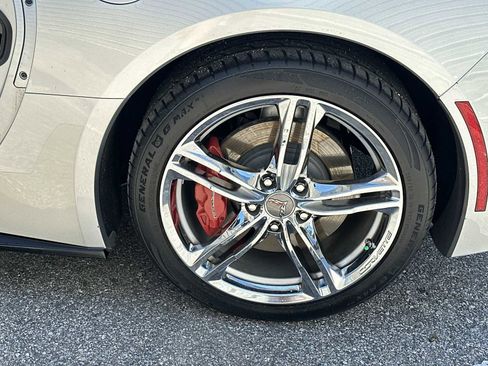 Used 2014 Chevrolet Corvette Stingray Coupe RWD image 12