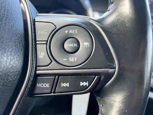 Used 2021 Toyota Camry SE FWD image 39