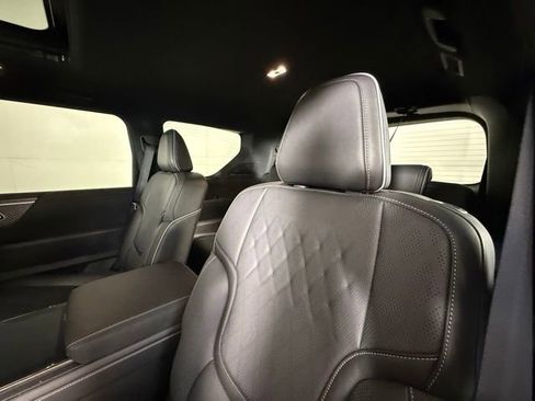 Used 2025 INFINITI QX80 Autograph AWD/4WD image 28