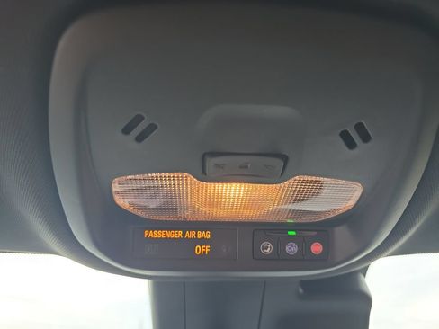 Used 2024 Chevrolet Trax RS w/ Driver Confidence Package FWD image 30