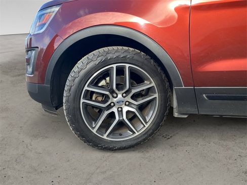 Used 2016 Ford Explorer Sport w/ Equipment Group 401A image 10