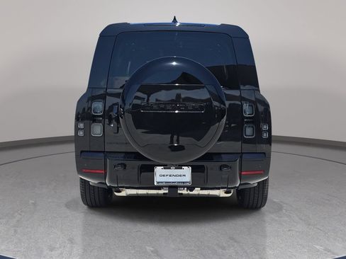New 2026 Land Rover Defender 130 X-Dynamic SE AWD/4WD image 6