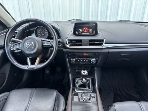 Used 2018 MAZDA MAZDA3 Touring image 27