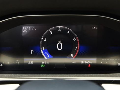 New 2026 Volkswagen Jetta SE FWD image 12
