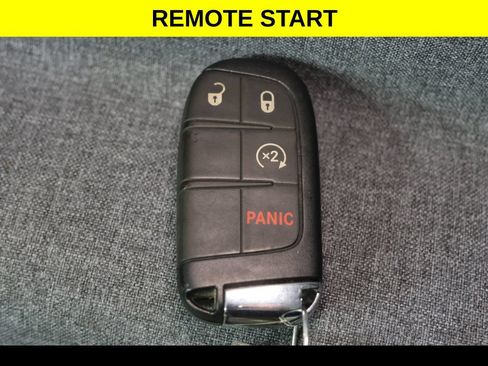 Used 2023 Jeep Compass Latitude AWD/4WD image 12