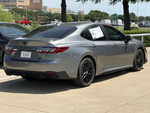 New 2026 Toyota Camry SE FWD image 4