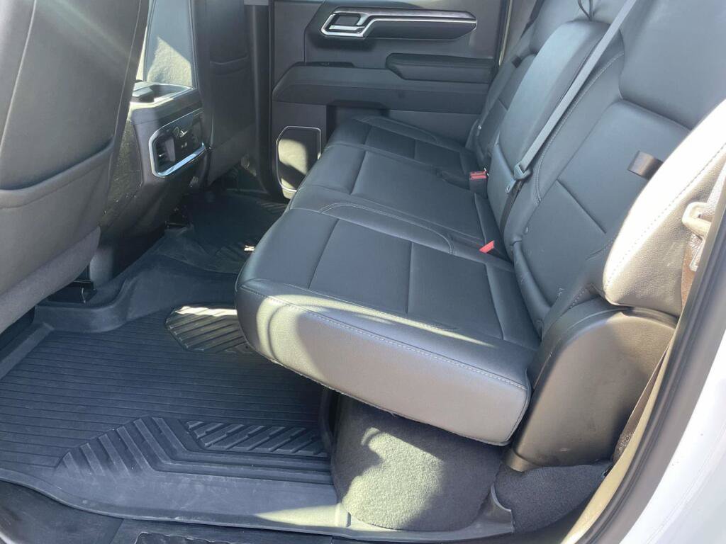 Used 2023 Chevrolet Silverado 1500 LTZ AWD/4WD image 17