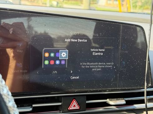 Used 2024 Hyundai Elantra SEL FWD image 23