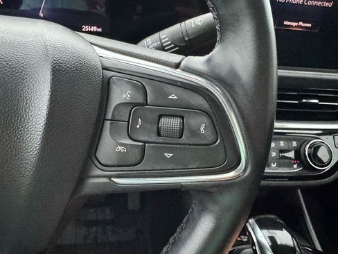 Used 2024 Buick Envista Sport Touring w/ Experience Buick Package FWD image 17