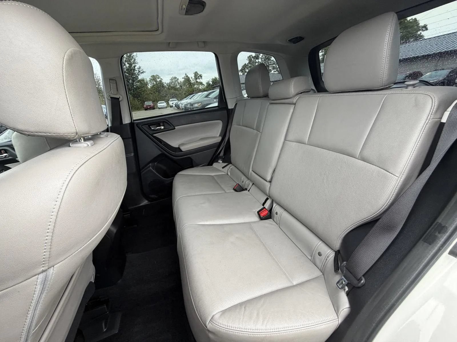 Used 2015 Subaru Forester 2.5i Limited w/ Popular Package #2 AWD/4WD image 17