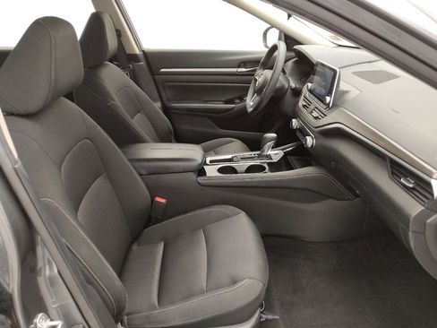 Used 2023 Nissan Altima 2.5 SV image 21