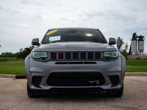 Used 2018 Jeep Grand Cherokee Trackhawk AWD/4WD image 2