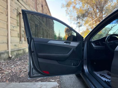 Used 2018 Hyundai Sonata SE image 6