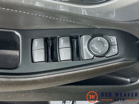 Used 2023 Chevrolet Traverse LT w/ Rear Camera Mirror Package AWD/4WD image 21