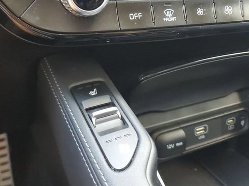 Used 2023 Kia Telluride SX Prestige AWD/4WD image 32