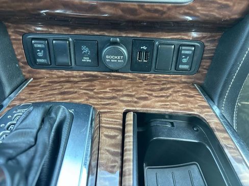 Used 2019 Nissan Armada SL w/ Premium Package AWD/4WD image 30