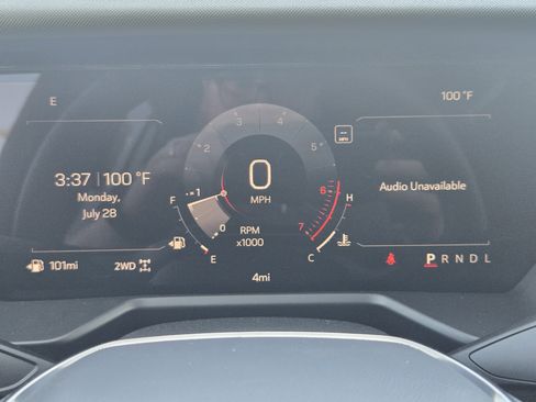 New 2026 GMC Acadia AT4 w/ Luxury Package image 11