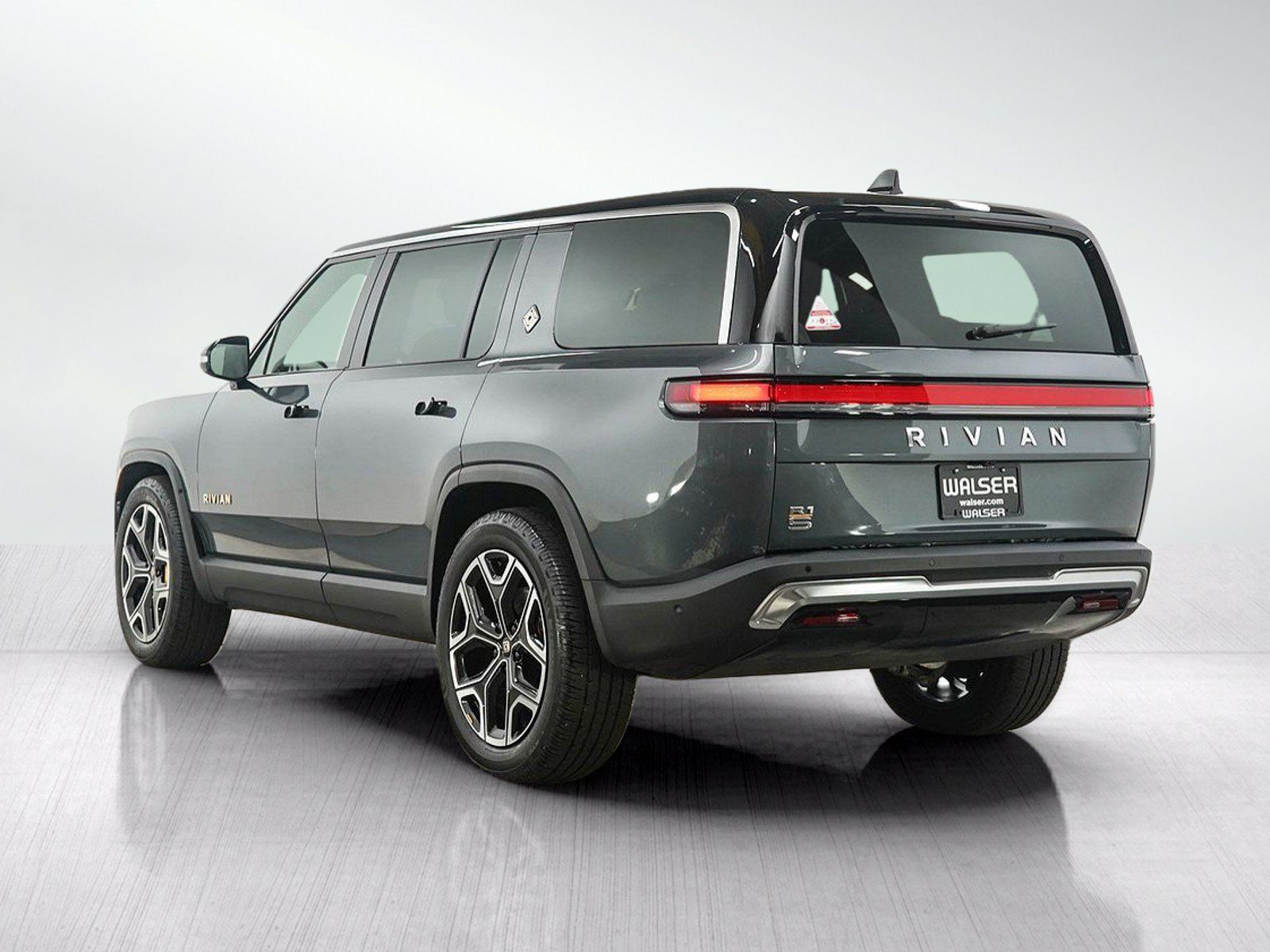 Used 2023 Rivian R1S Adventure Quad AWD/4WD image 3