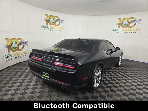 Used 2022 Dodge Challenger R/T RWD image 9