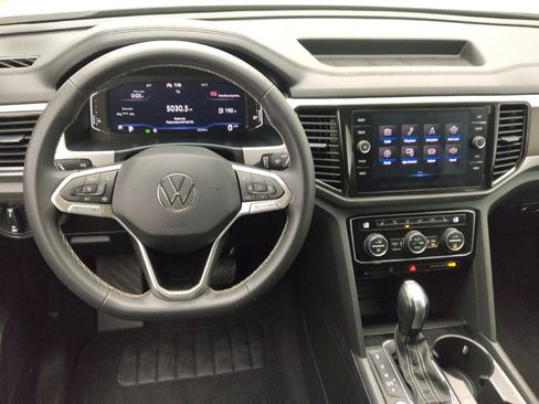 Used 2023 Volkswagen Atlas SE FWD image 22