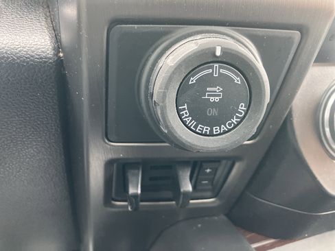 Used 2016 Ford F150 Limited w/ Trailer Tow Package image 30