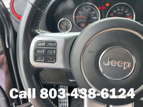 Used 2016 Jeep Wrangler Unlimited Rubicon AWD/4WD image 21