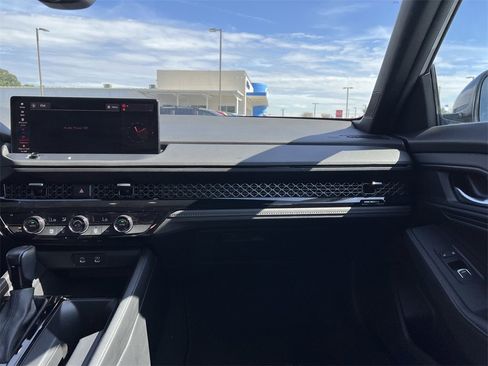 Used 2024 Honda Accord Sport image 20