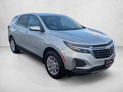 Used 2022 Chevrolet Equinox LT AWD/4WD image 3