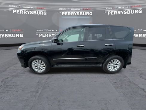 Used 2017 Lexus GX 460 Premium w/ Premium Package AWD/4WD image 6