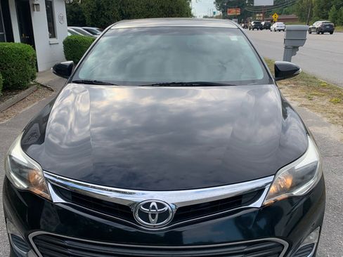 Used 2013 Toyota Avalon XLE image 2