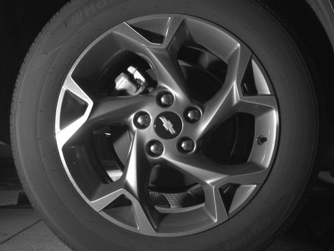 Used 2025 Chevrolet Trax LT w/ LT Convenience Package FWD image 15