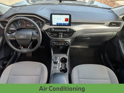 Used 2022 Ford Escape SE w/ SE Sport Appearance Package FWD image 28