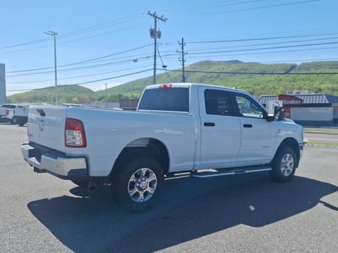 Used 2024 RAM 2500 Big Horn AWD/4WD image 3