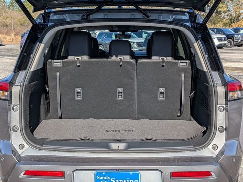 New 2026 Nissan Pathfinder SL image 32