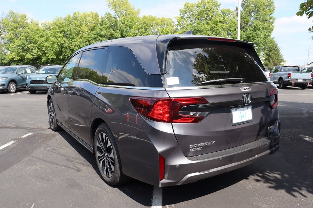 Certified 2026 Honda Odyssey Elite image 3