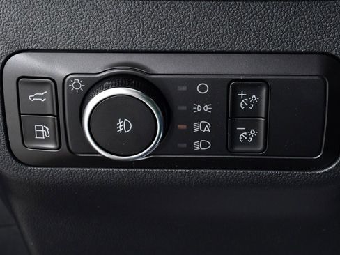 New 2026 Ford Escape SE w/ Class II Trailer Tow Package image 32