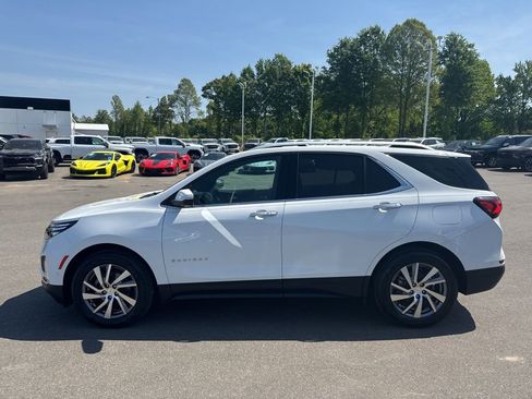 Used 2022 Chevrolet Equinox Premier FWD image 2