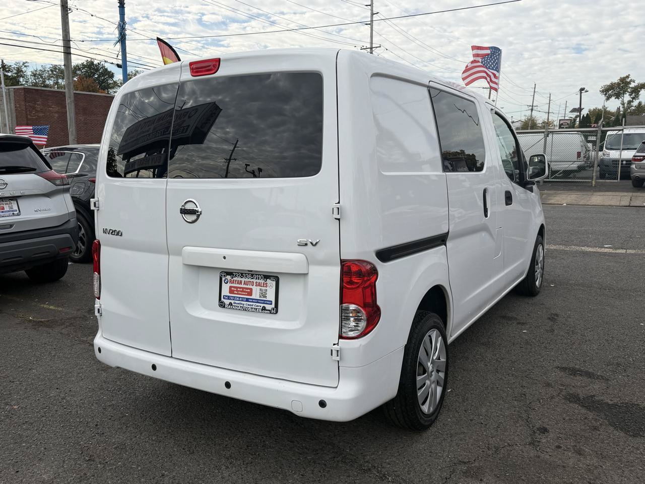 Used 2020 Nissan NV200 SV w/ Sliding Glass Door Package FWD image 9