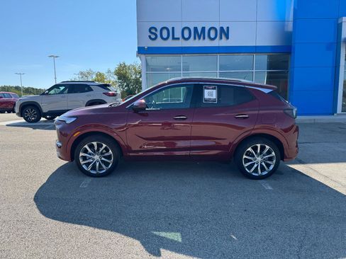 Used 2025 Buick Encore GX Avenir w/ Avenir Technology Package image 2