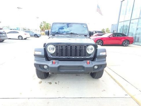Used 2024 Jeep Wrangler Sport S image 10