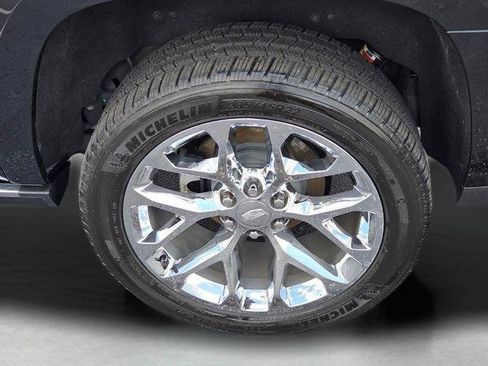 Used 2020 Cadillac Escalade ESV Premium Luxury AWD/4WD image 12