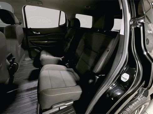 Certified 2023 GMC Acadia SLE w/ Driver Convenience Package image 14