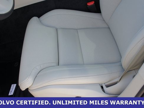 New 2025 Volvo V60 B5 Cross Country Ultra w/ Protection Package Premier image 19