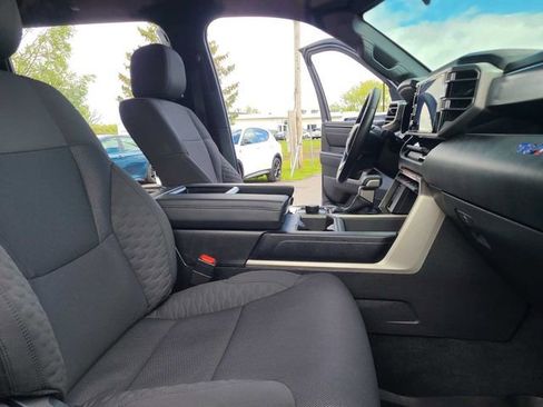 Used 2025 Toyota Tundra SR5 AWD/4WD image 22