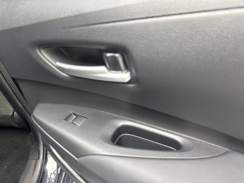 Used 2025 Toyota Corolla SE FWD image 44