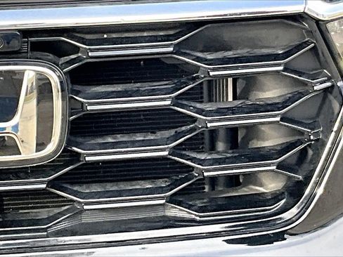 Used 2023 Honda Pilot Elite image 11