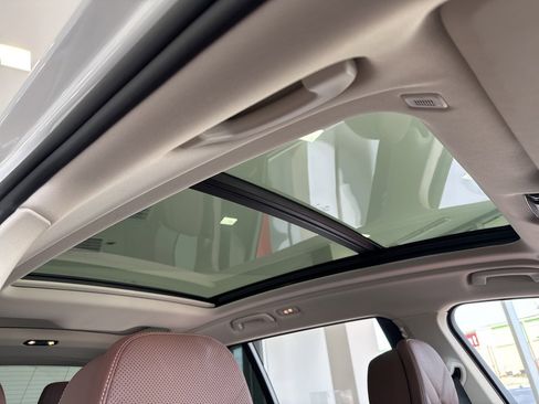 Certified 2025 BMW X7 xDrive40i w/ Premium Package image 46